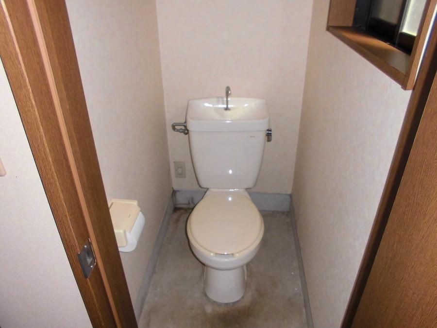 【トイレ】　1階店舗