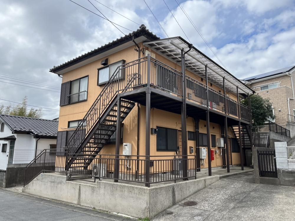 �_�ސ쌧���{��s���1����31-5�̃A�p�[�g�̌����O��